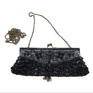 Vintage Beaded crossbody clutch kiss lock closure black stunning